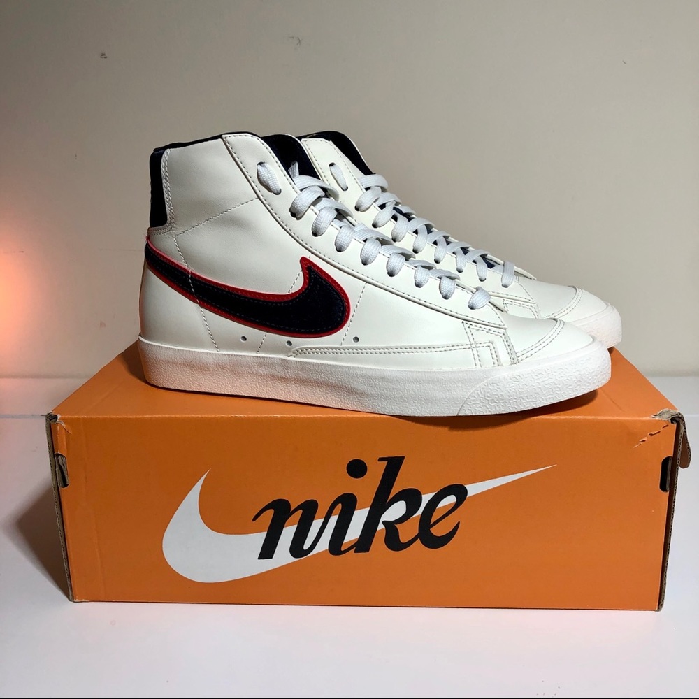Nike Chicago City Pride Blazer 77 Sneakers